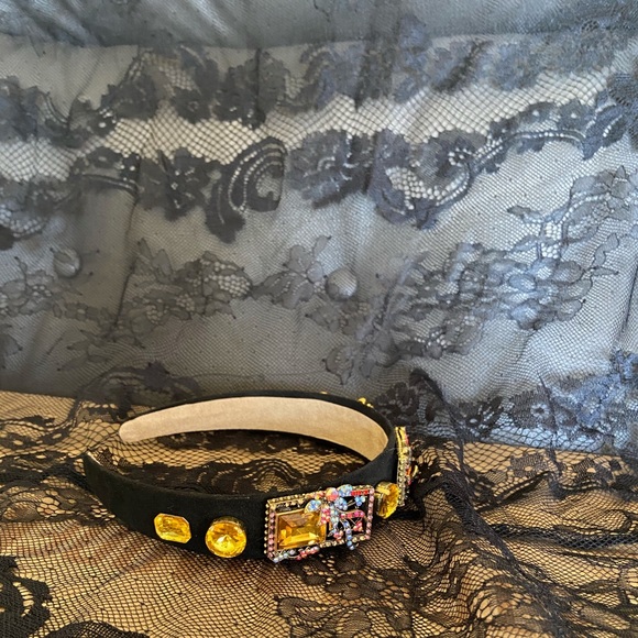 Black Jeweled Head band - Picture 2 of 3